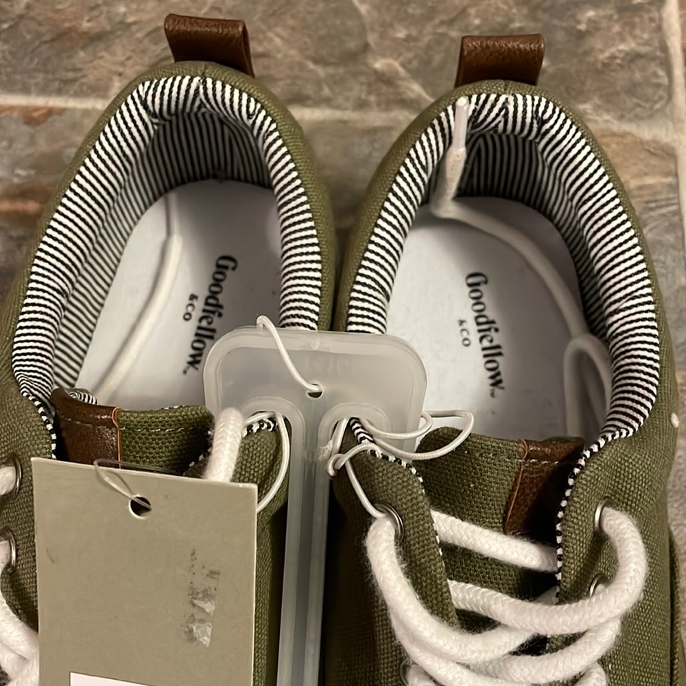 🆕 Canvas sneakers militar green Men’s size 7 - Picture 3 of 4